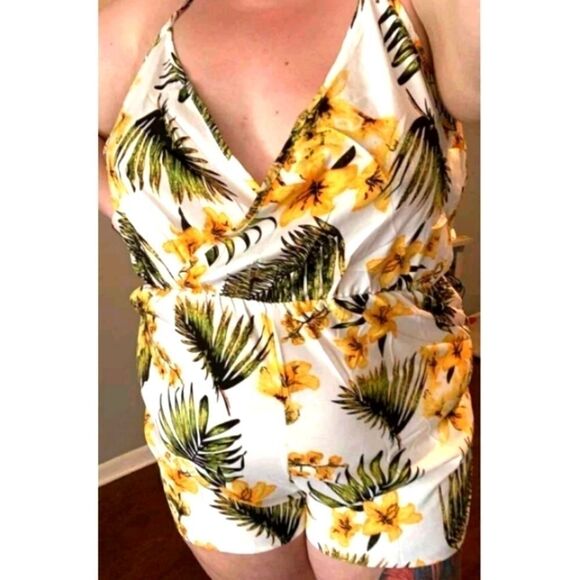 brand NEW WOMEN'S TROPICAL PRINTED ROMPER SZ 0X(12) - Picture 2 of 7